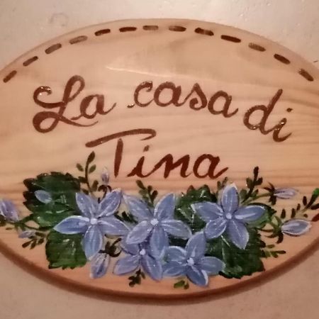 La Casa Di Tina - Civenna Villa Bagian luar foto